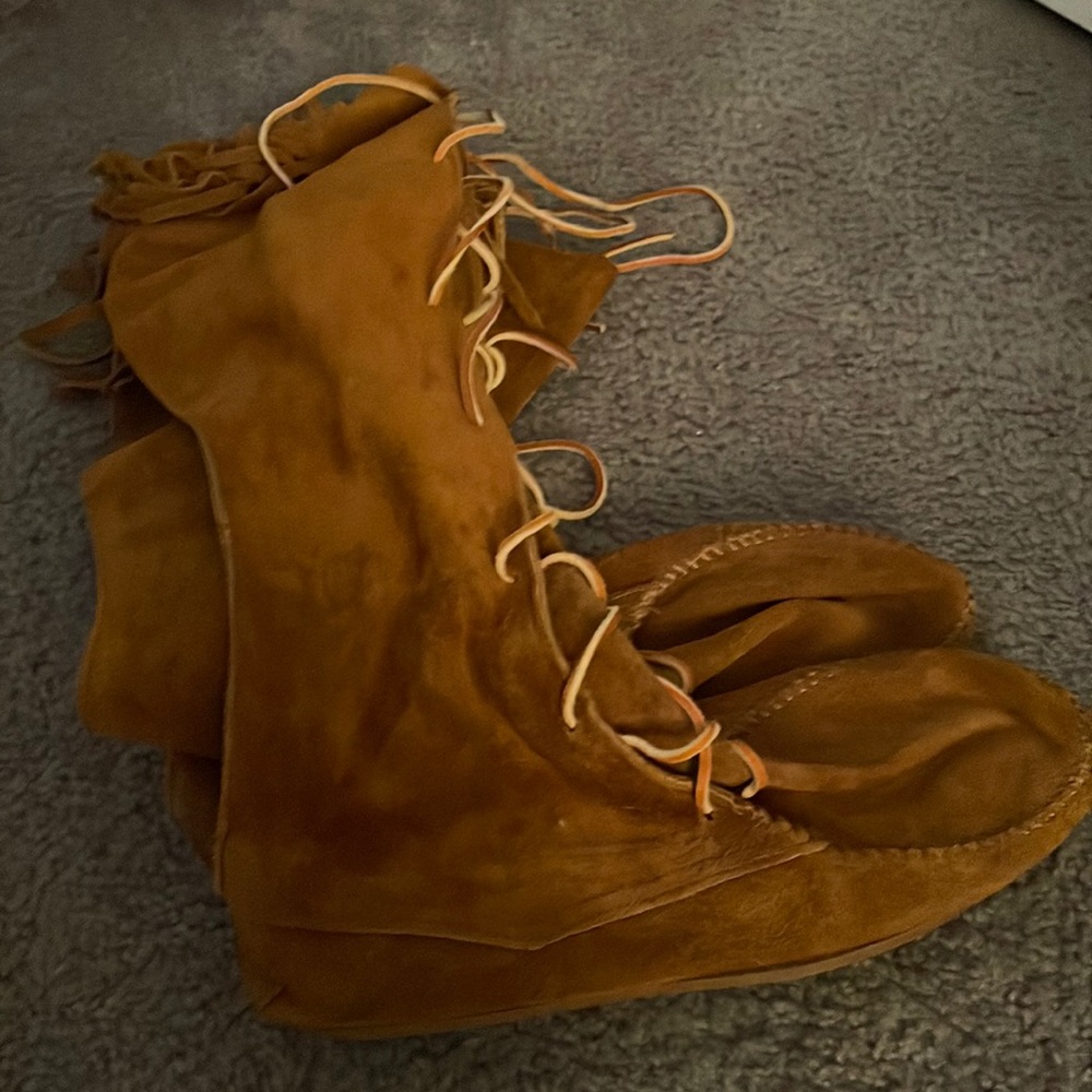 Knee high fringe Minnetonka style boots